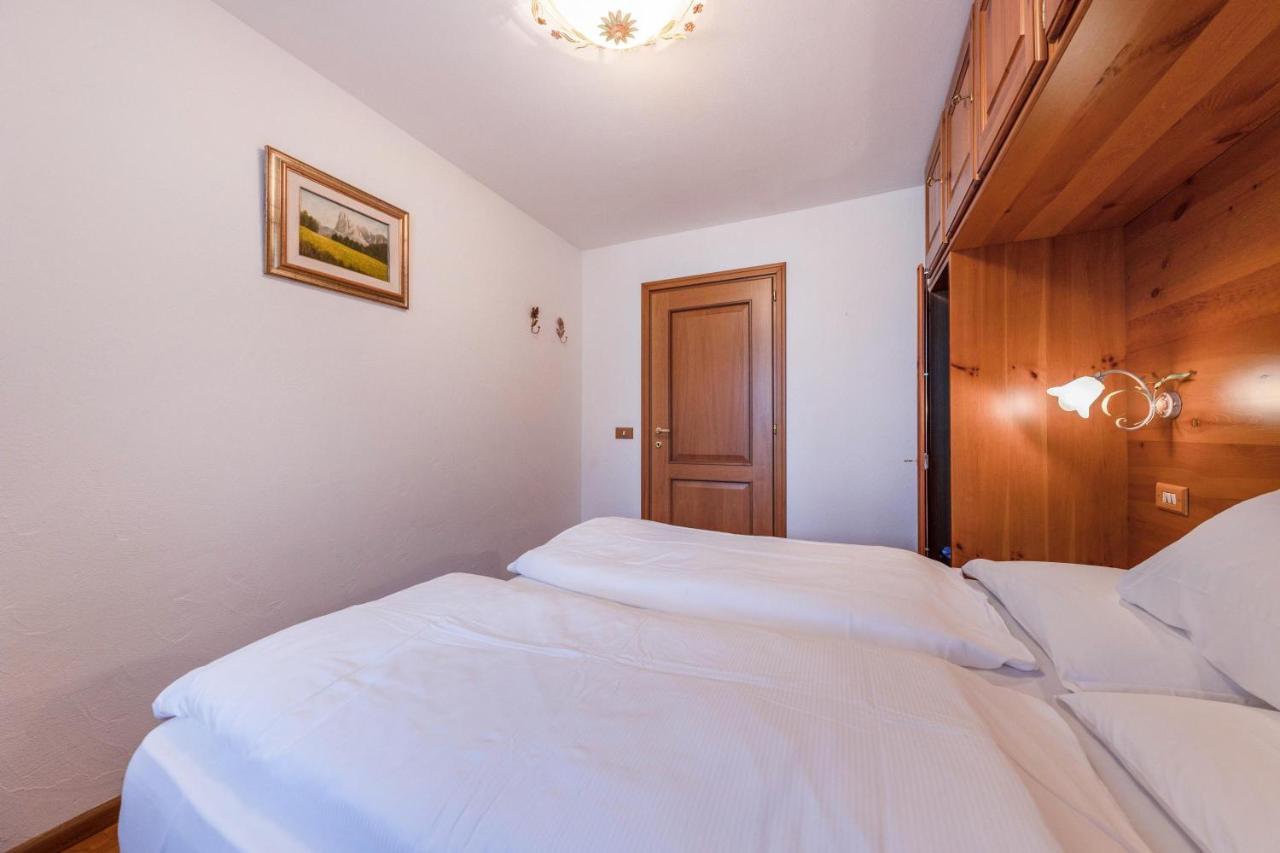 Ciasa Sommavilla Calendula Vigo di Fassa Buitenkant foto