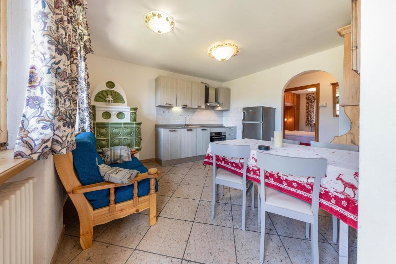 Ciasa Sommavilla Calendula Vigo di Fassa Buitenkant foto